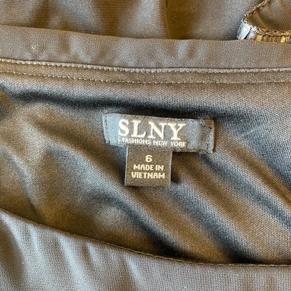 SLNY Capelet Black Sheath Dress Metallic Trim Womens Size 6 - Picture 10 of 11